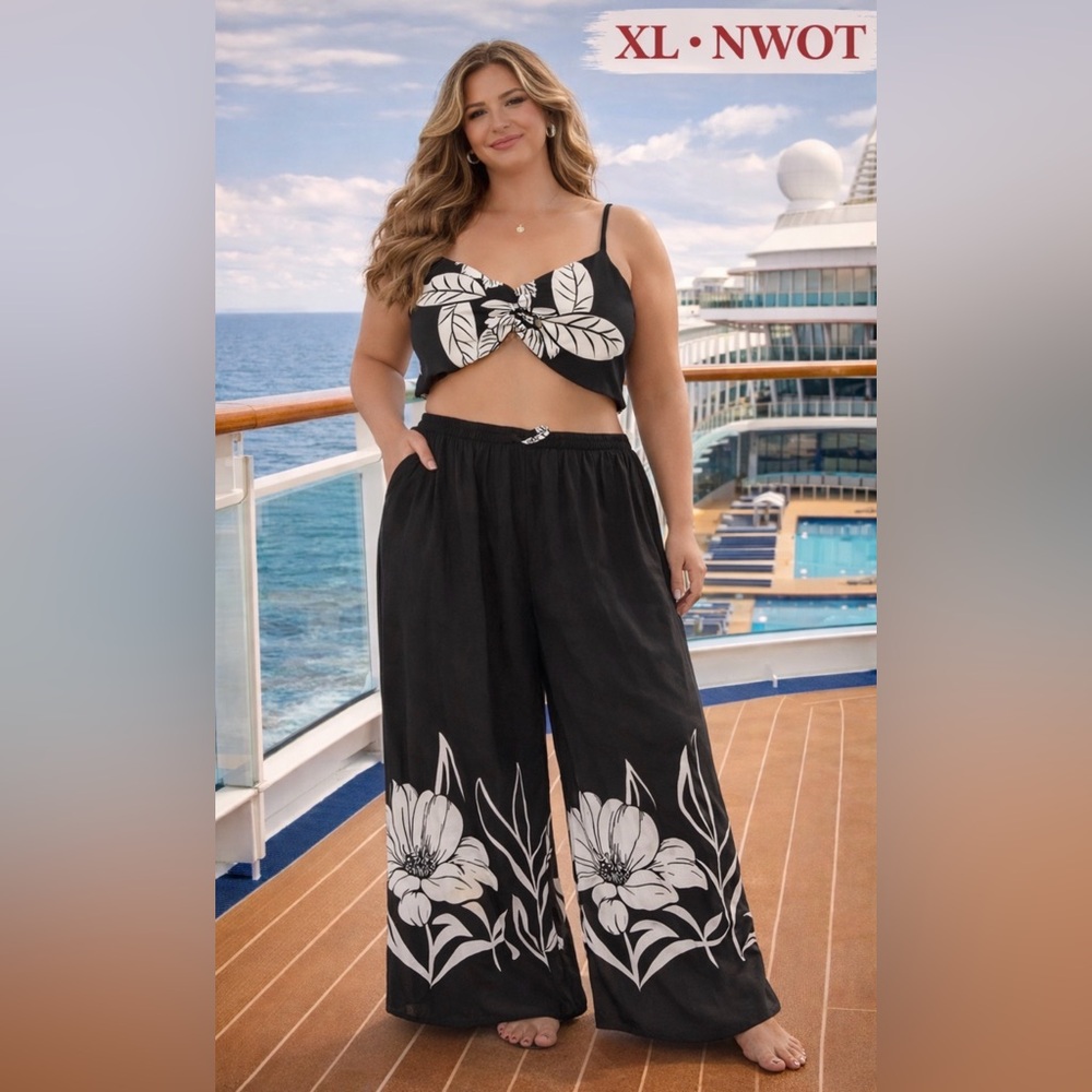 2 Piece Floral Vacation Bikini Top/Pant Set